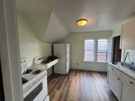featured image of 1031 S 5th Ave