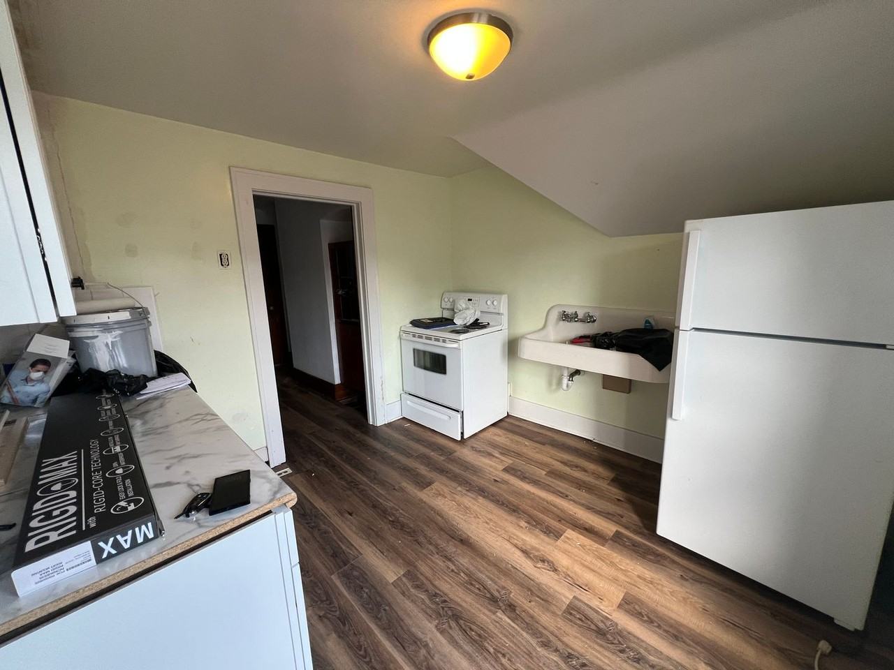 1031 S 5th Ave - Photo 2 of 16