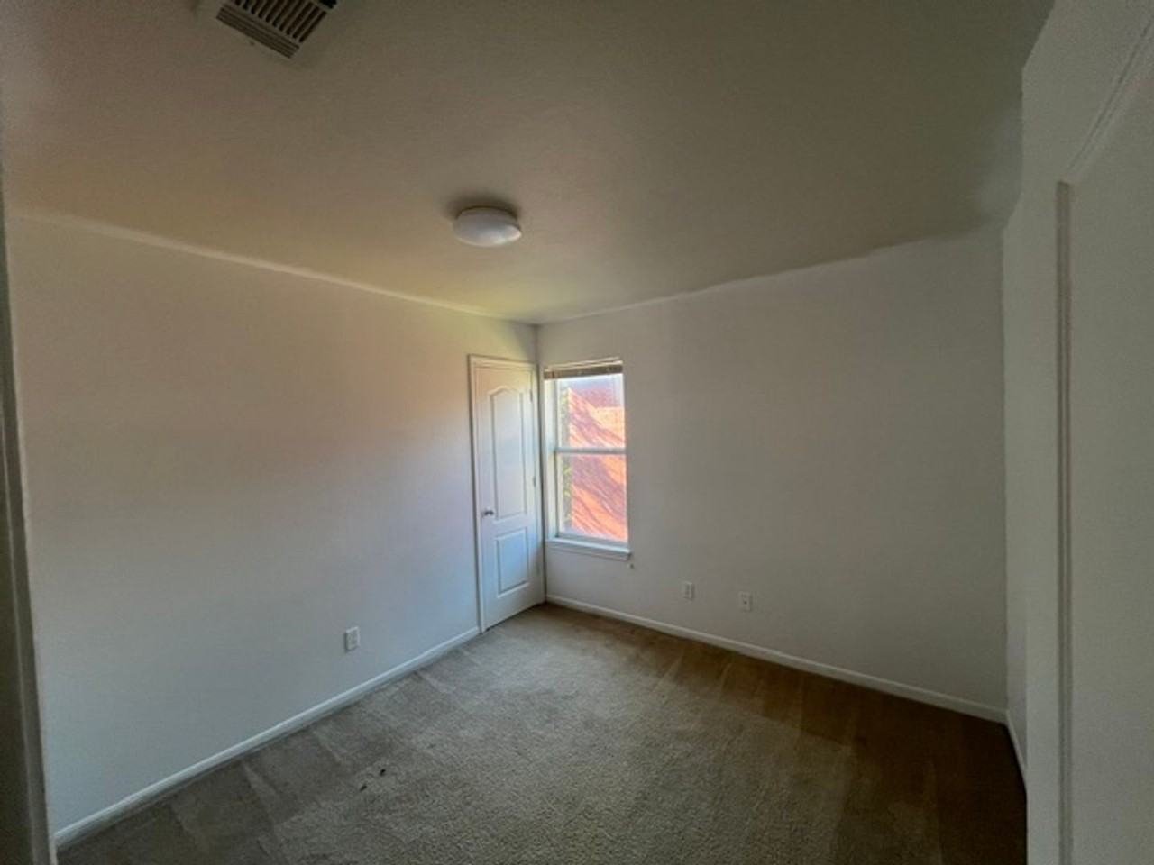 414 Brittney Way - Photo 5 of 8