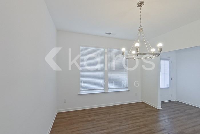 306 Silver Maple Ln - Photo 4 of 26