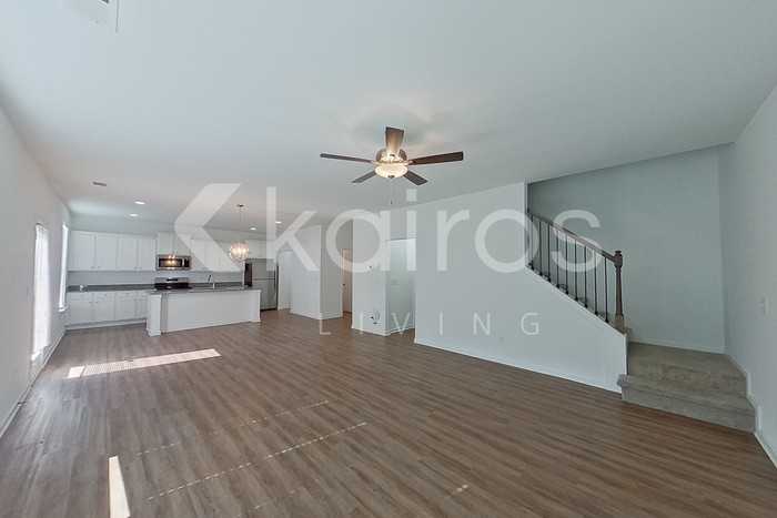 306 Silver Maple Ln - Photo 5 of 26
