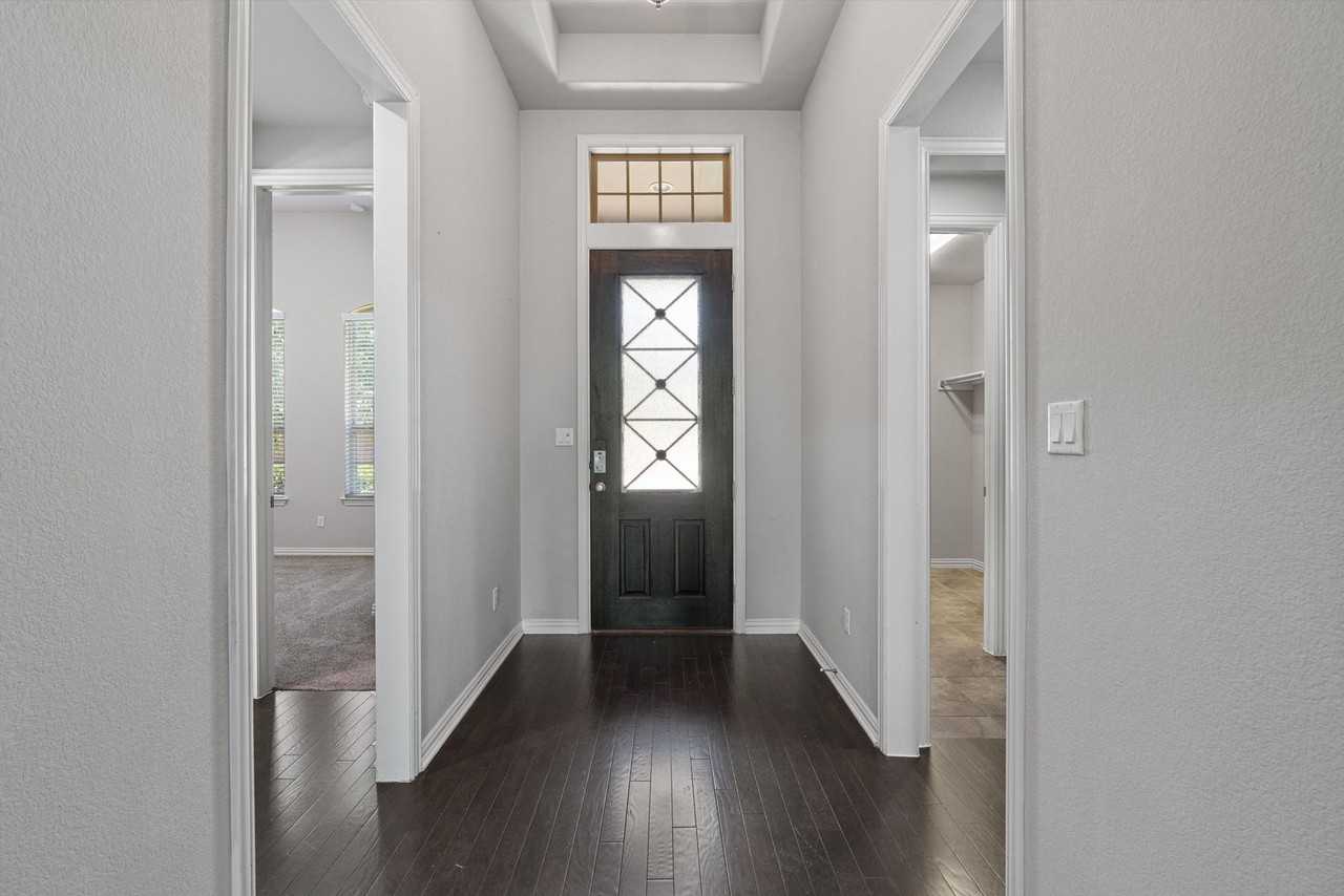 404 Miracle Rose Way - Photo 3 of 41