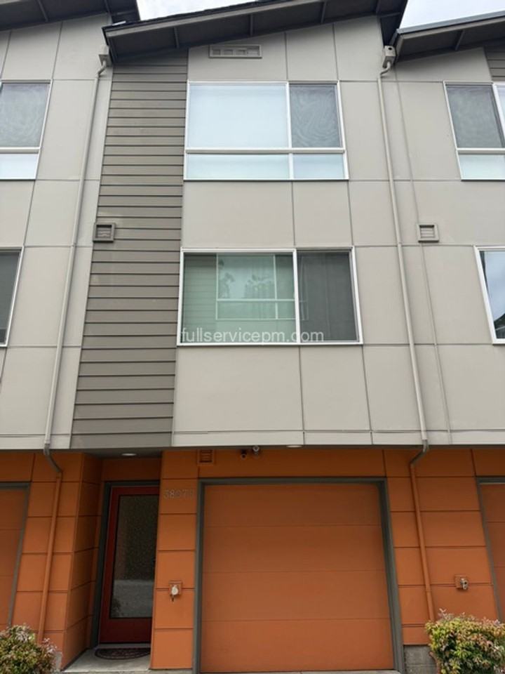 3807B Martin Luther King Jr Way S - Photo 2 of 33