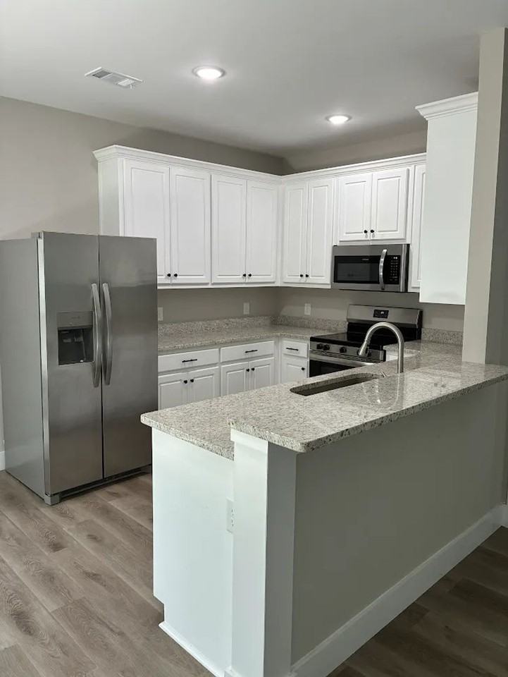 312 21st Ave - Photo 3 of 4