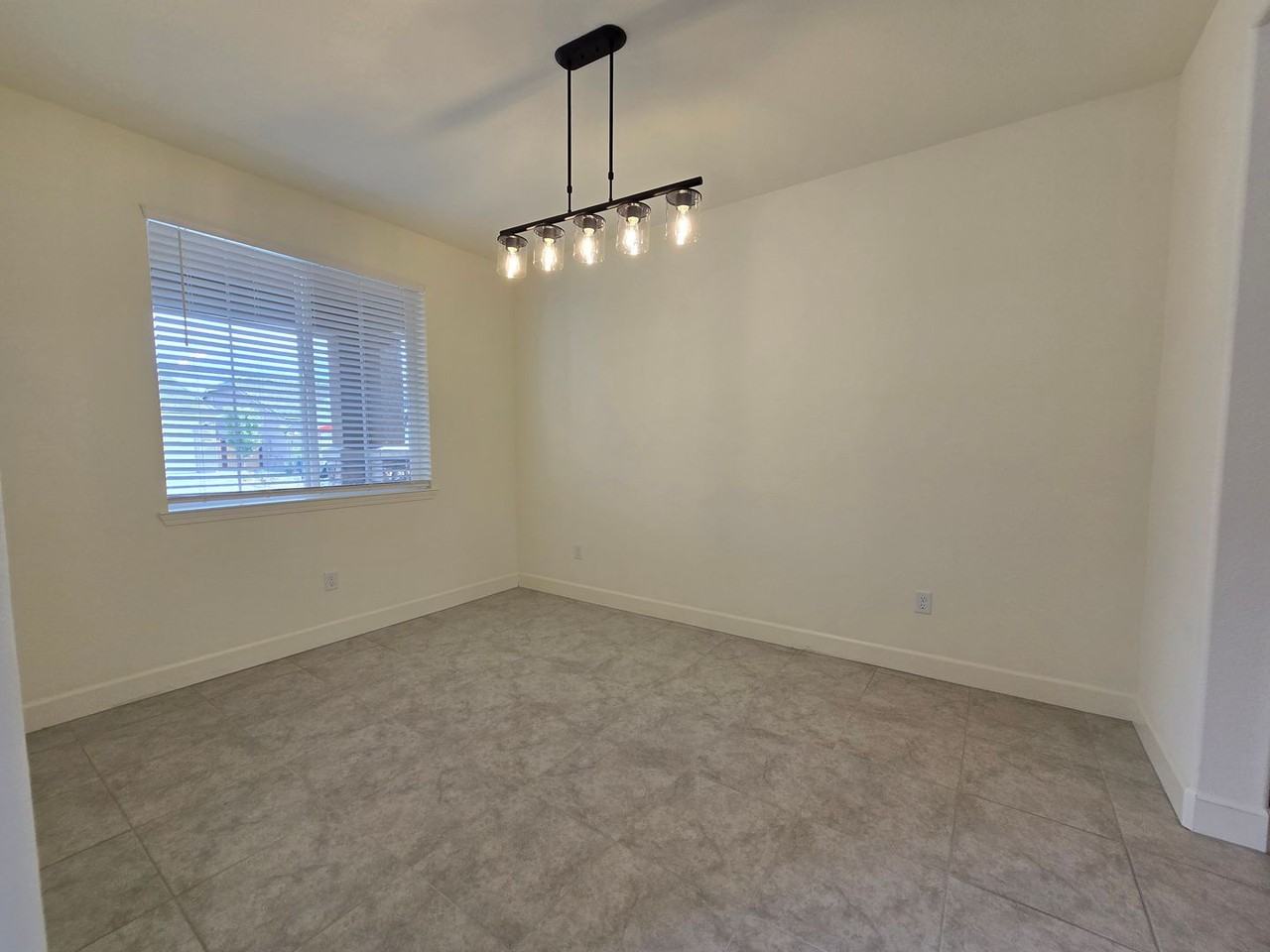 1227 Lonedale Dr - Photo 3 of 20