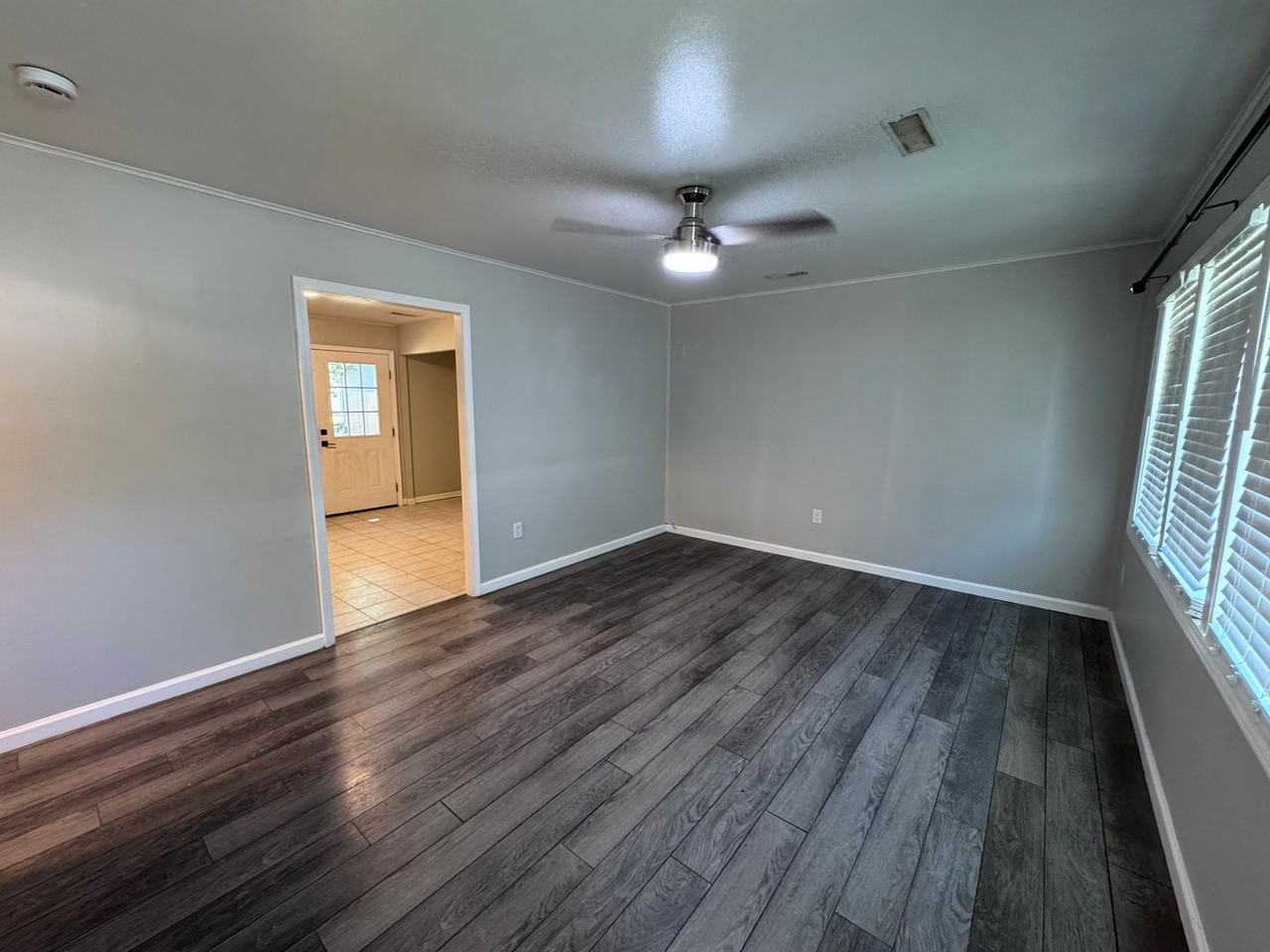 1424 Cumberland Ave - Photo 2 of 21