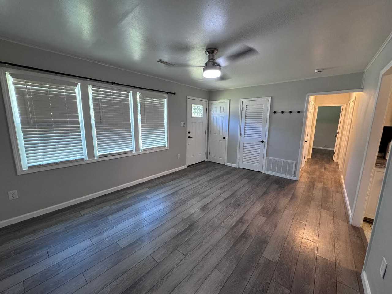1424 Cumberland Ave - Photo 3 of 21