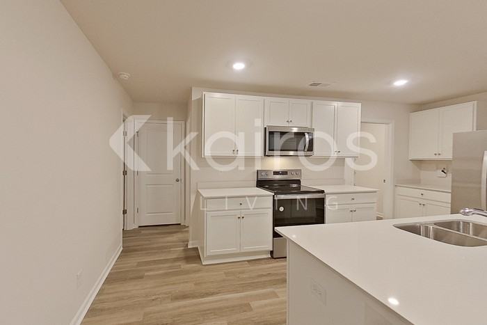 129 Inez Ave - Photo 5 of 28