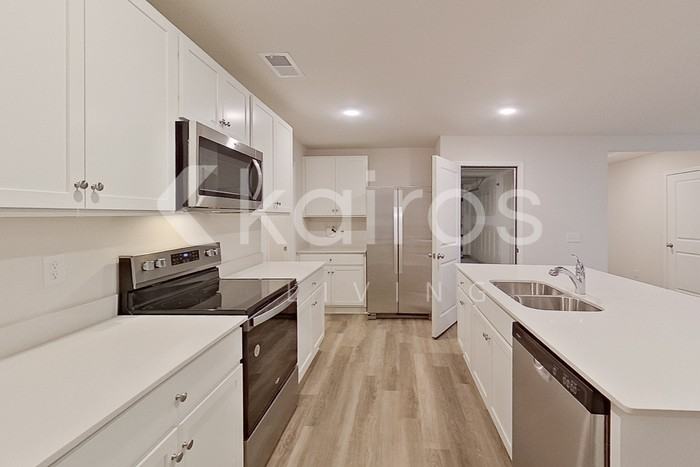 129 Inez Ave - Photo 6 of 28