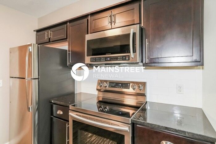 8917 S Hillcrest Dr - Photo 6 of 16