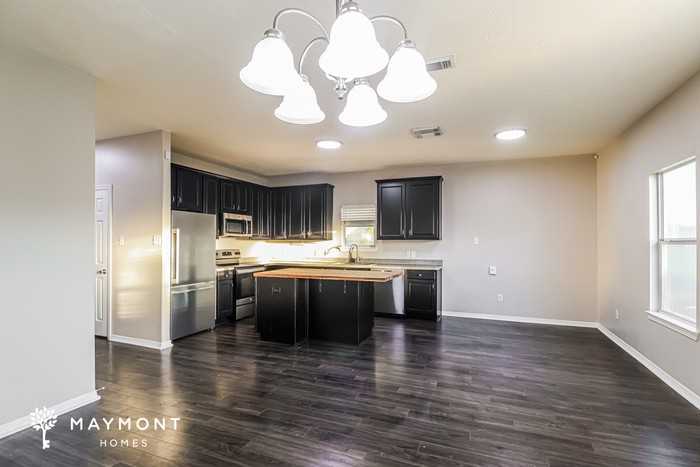21122 Molasses Meadow Ln - Photo 6 of 13