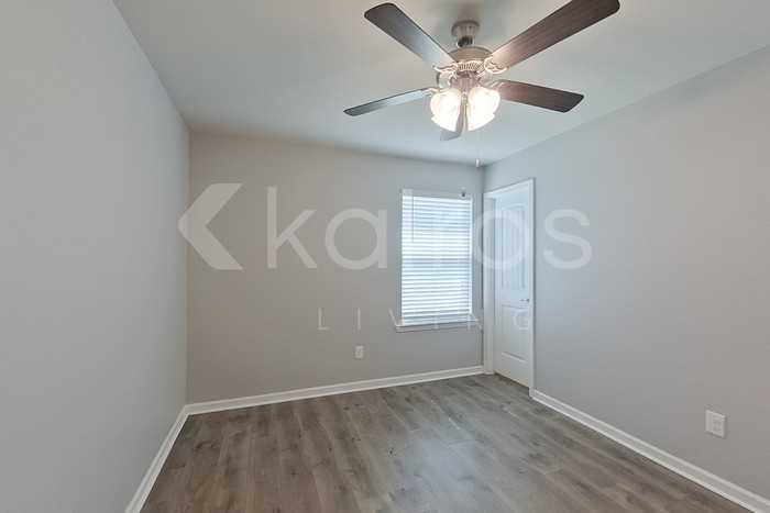 200 Yardley Ct - Photo 7 of 18