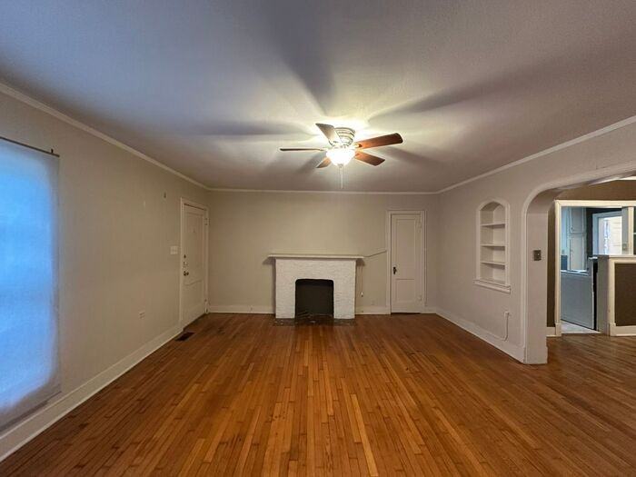 128 1/2 Rowland Pl #130 - Photo 3 of 15