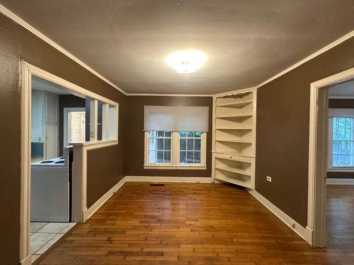 128 1/2 Rowland Pl #130 - Photo 6 of 15