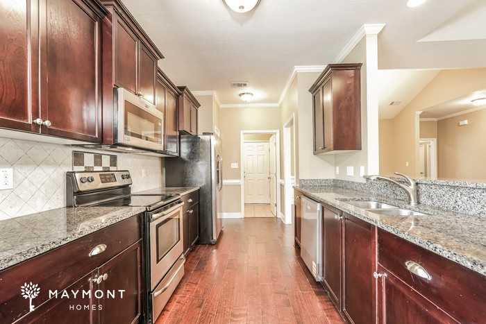 7208 Krista Ln - Photo 7 of 15