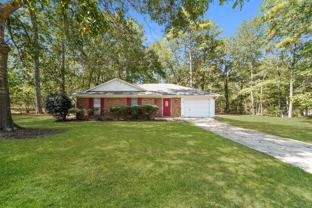 124 Oakdale Cir - Photo 1 of 1
