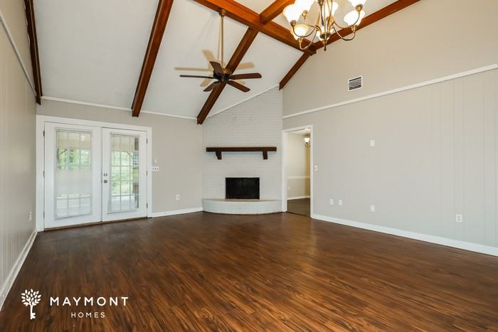 4725 Satinwood St - Photo 4 of 12