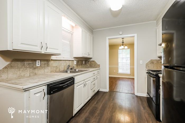 4725 Satinwood St - Photo 7 of 12