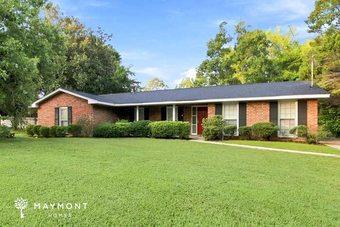 3242 Fernway Dr - Photo 2 of 3
