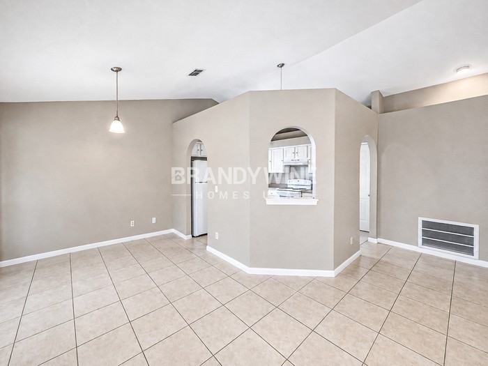 7768 Rockridge Dr W - Photo 7 of 23