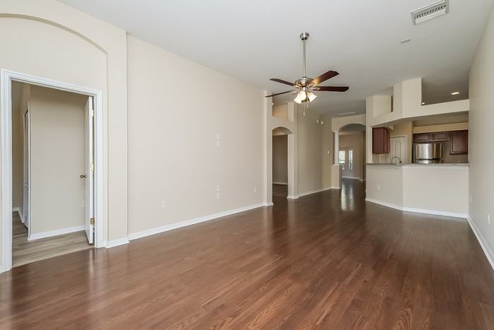 18254 Cypress Bay Pkwy - Photo 6 of 18