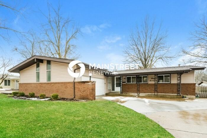 3070 Newgate Dr - Photo 3 of 16