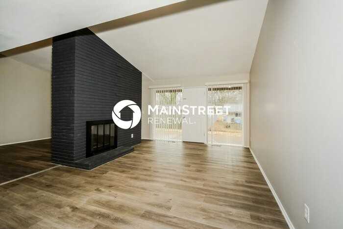 3070 Newgate Dr - Photo 4 of 16