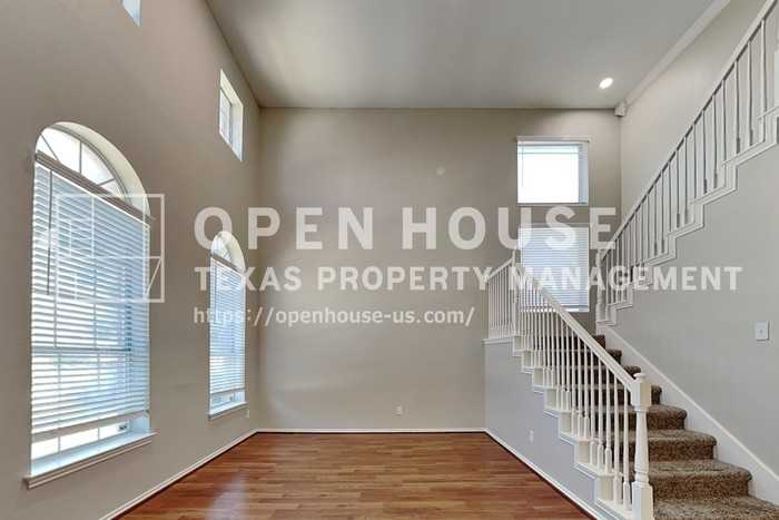 1700 Big Bend Dr - Photo 4 of 23