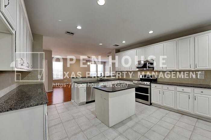 1700 Big Bend Dr - Photo 5 of 23