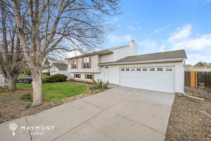 1204 S Bahama St - Photo 5 of 19