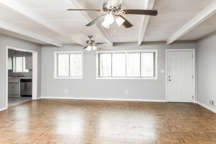 2425 4th St Nw - Photo 2 of 10