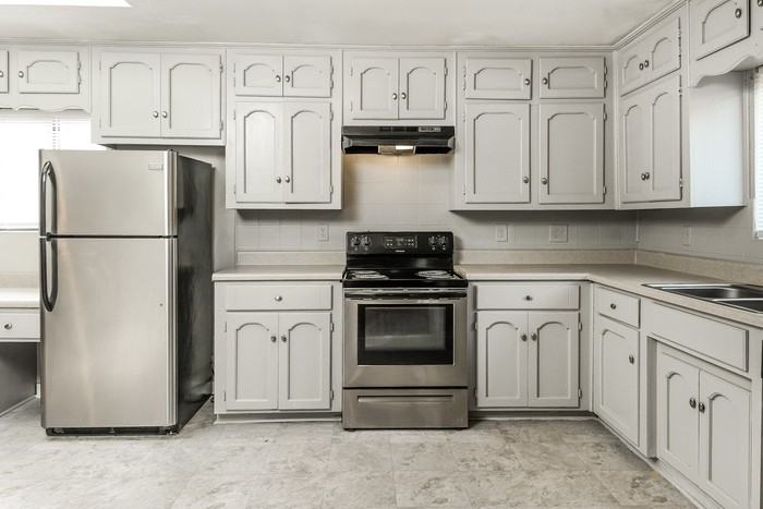2425 4th St Nw - Photo 4 of 10
