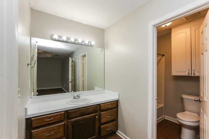 1012 Red Oak Dr - Photo 7 of 12