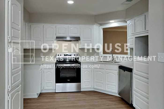7412 Dana Ln - Photo 6 of 22