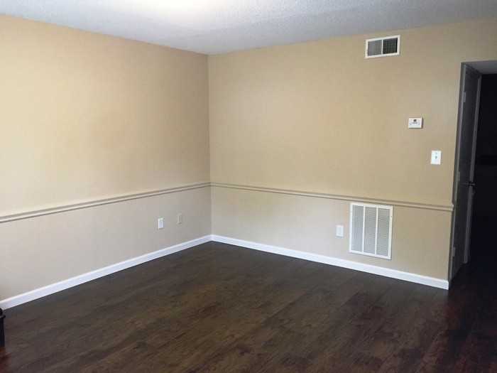 292 Hamilton Dr Ne #3 - Photo 3 of 14