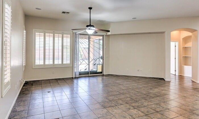 154 E Placita Lago Del Mago - Photo 6 of 37