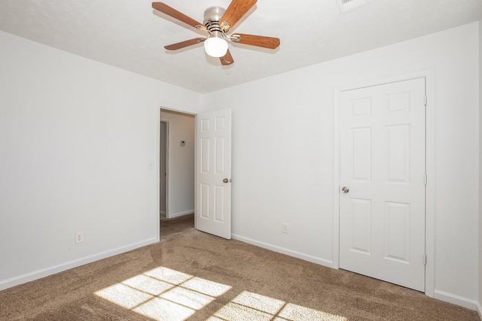 2205 Oakland Spring Dr - Photo 7 of 20