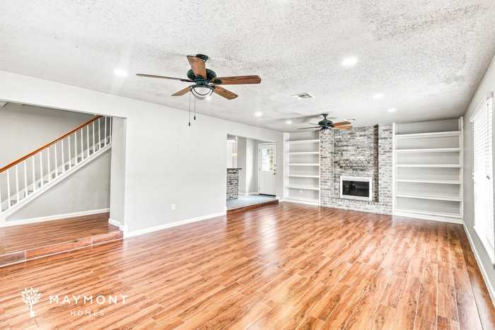 7218 Jadewood Dr - Photo 5 of 16