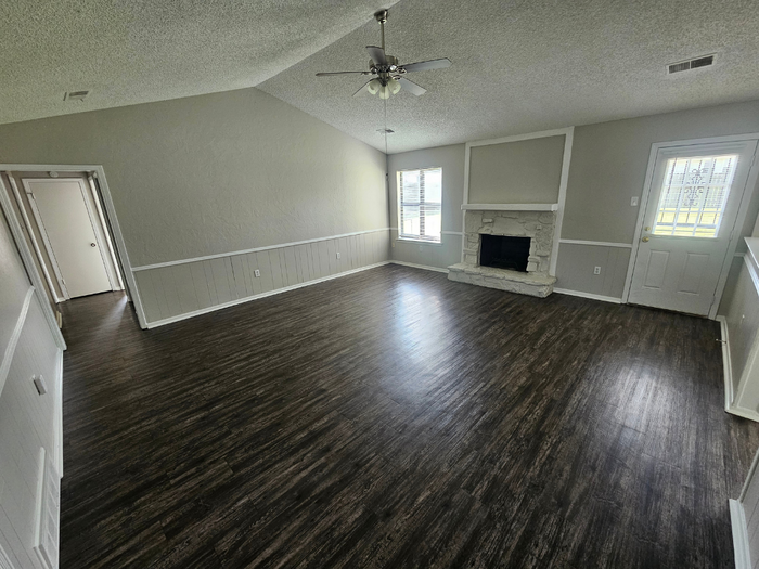 6737 Valley Park Dr - Photo 2 of 18