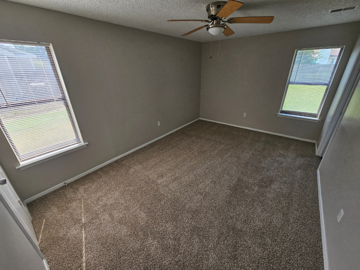 6737 Valley Park Dr - Photo 7 of 18