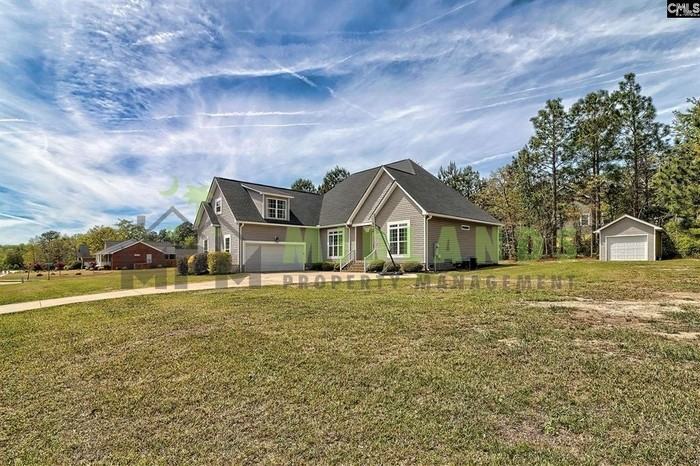 73 Middleton Dr - Photo 3 of 29