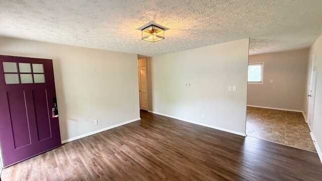 3607 Decamp Dr - Photo 3 of 13