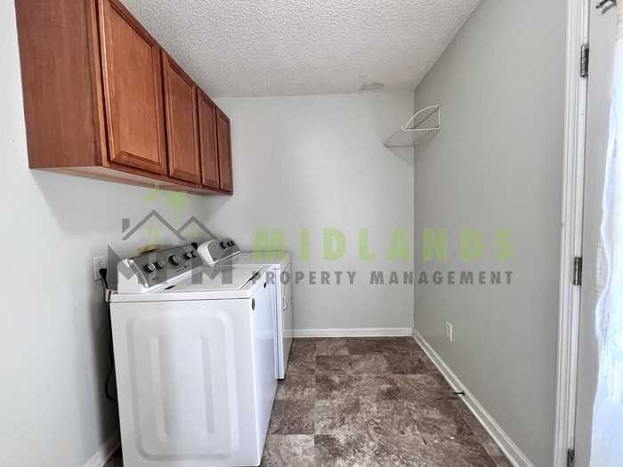 523 Whitewater Dr - Photo 4 of 50