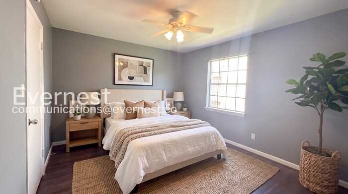 2620 Southbury Cir - Photo 5 of 24