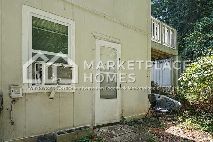 1226 Coronada Dr Unit B - Photo 5 of 17