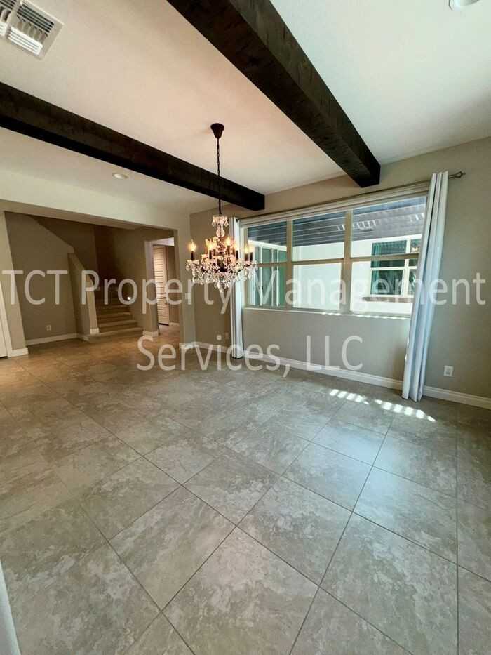 9736 E Theia Dr - Photo 6 of 34