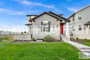 featured image of 2147 W Kimber Ln