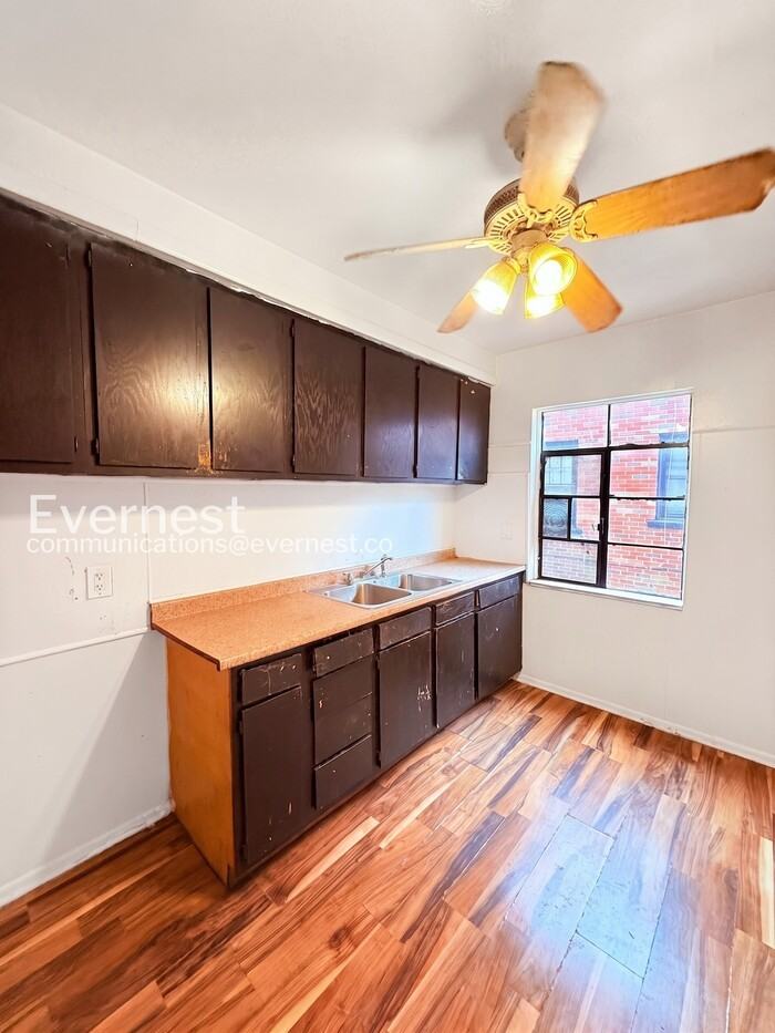 10314 Greensboro St - Photo 6 of 27