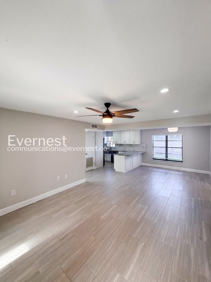 13601 Frigate Ct - Photo 7 of 27