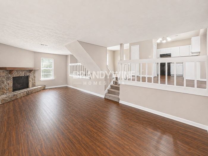 5196 Brough Ln - Photo 4 of 25